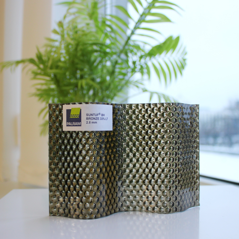 Хвилястий полікарбонат SUNTUF BH BeeHive 2,8 мм колір Бронза 1045x4000 мм