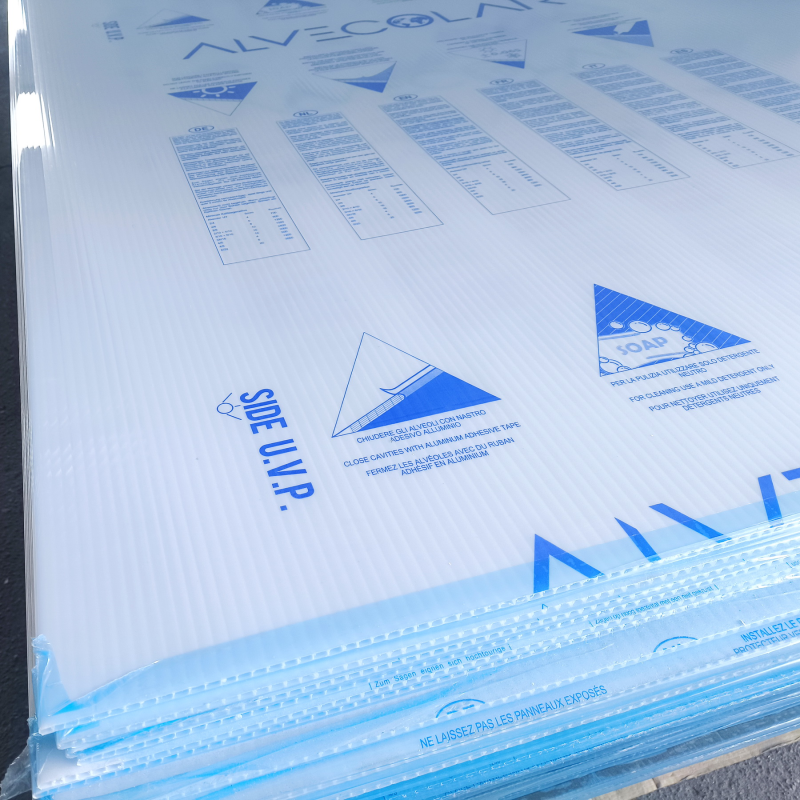 Сотовий полікарбонат 6 мм Alveco 2,1 x 6 м Опал, Білий